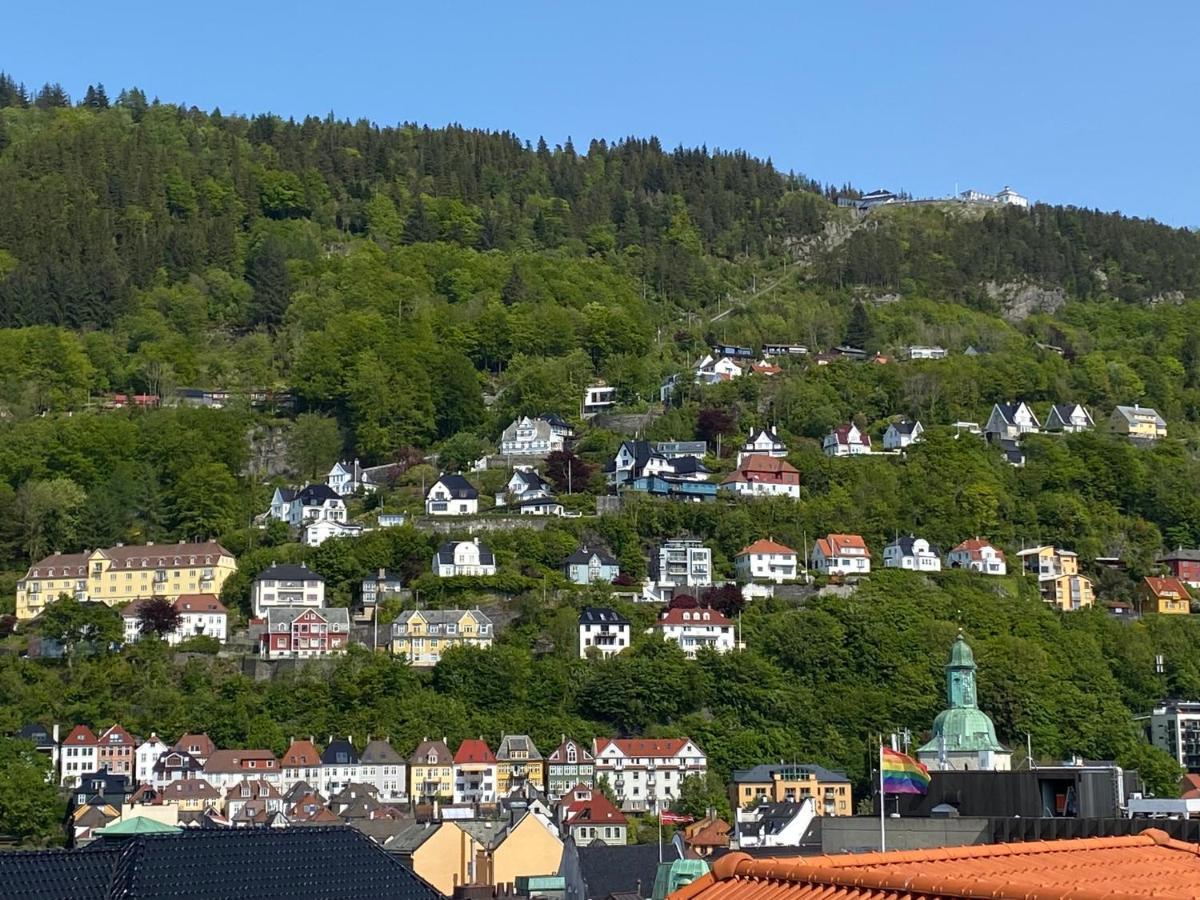 Cozy Apartment In The Middle Of Bergen City Center ภายนอก รูปภาพ